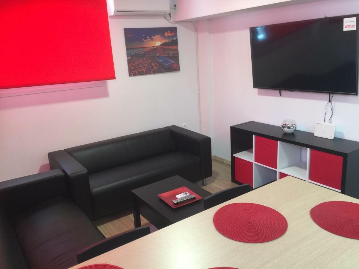 Loutraki Hostel Zewnętrze zdjęcie