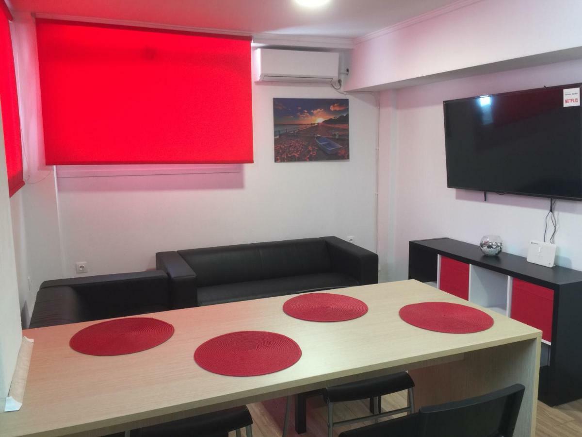Loutraki Hostel Zewnętrze zdjęcie