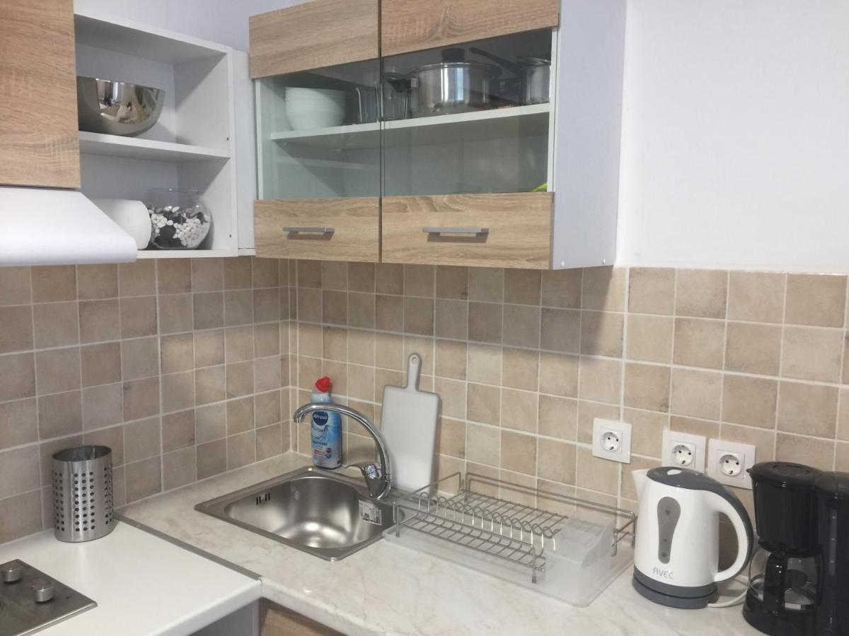 Loutraki Hostel Zewnętrze zdjęcie